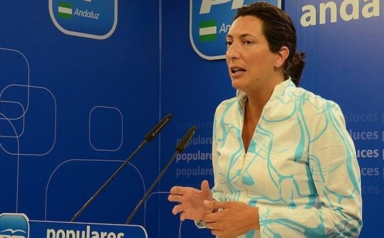 A, Dolores López ecretaria general del PP