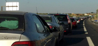 La a-49 de en el tramo de Huévar del Aljarafe, acoge una fuerte intensidad de tráfico
