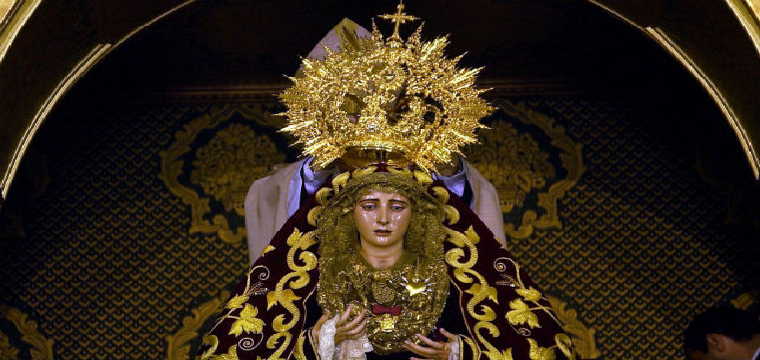 Coronación de la Virgen de los Dolores