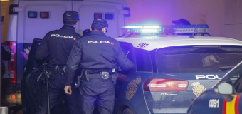 Detienen a una joven por saltarse la cuarentena y escupir a un policía en Montequinto